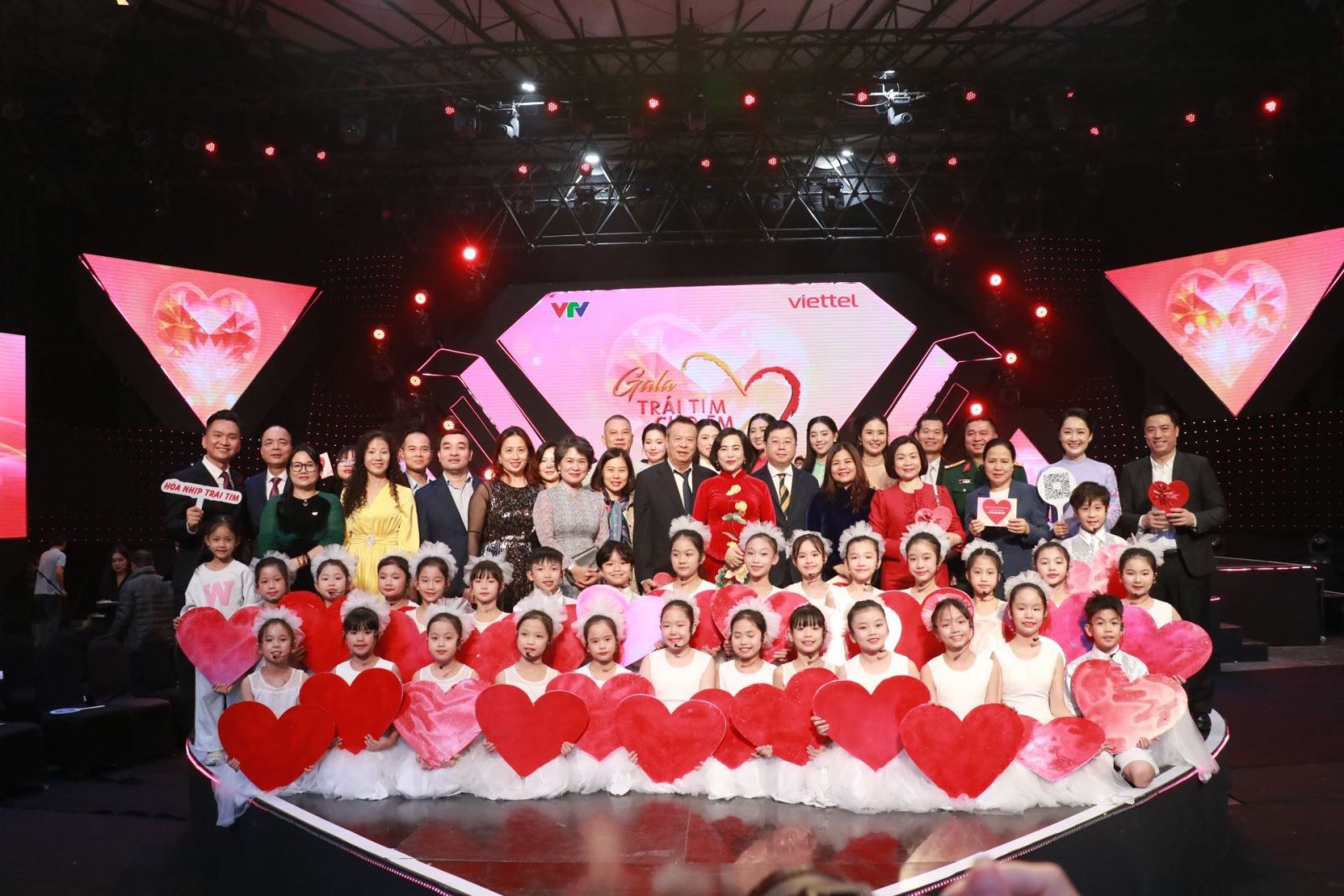 HANVET-ĐỒNG HÀNH CÙNG CHƯƠNG TRÌNH TRÁI TIM CHO EM